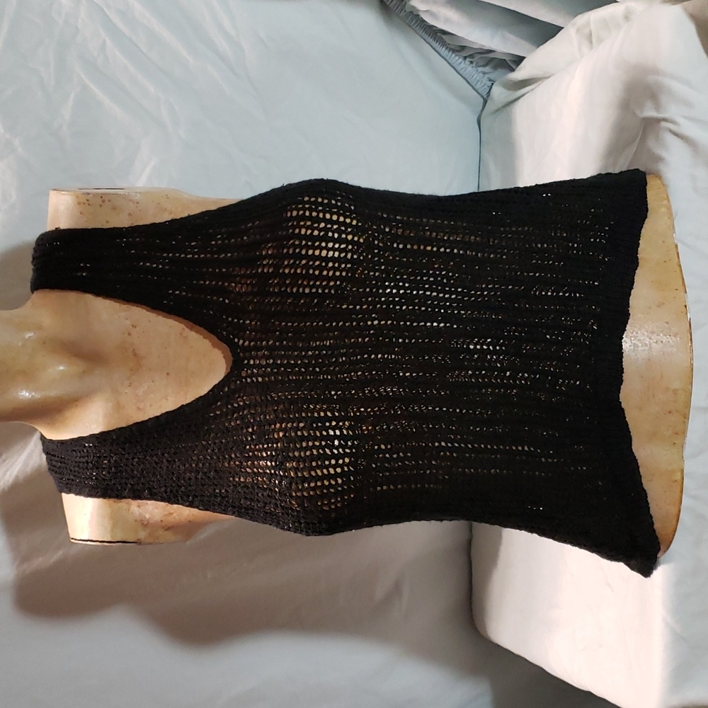 En Créme Black Crochet Knit Tank Top Size Small
